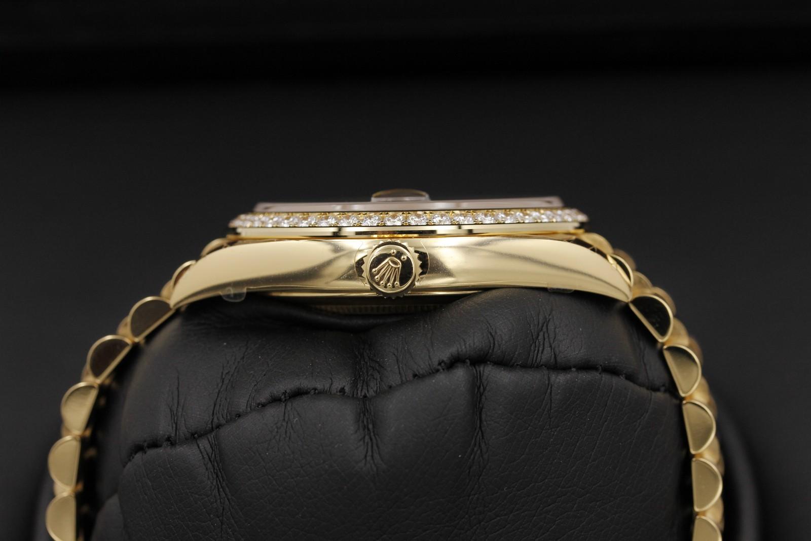 Watch Image 3