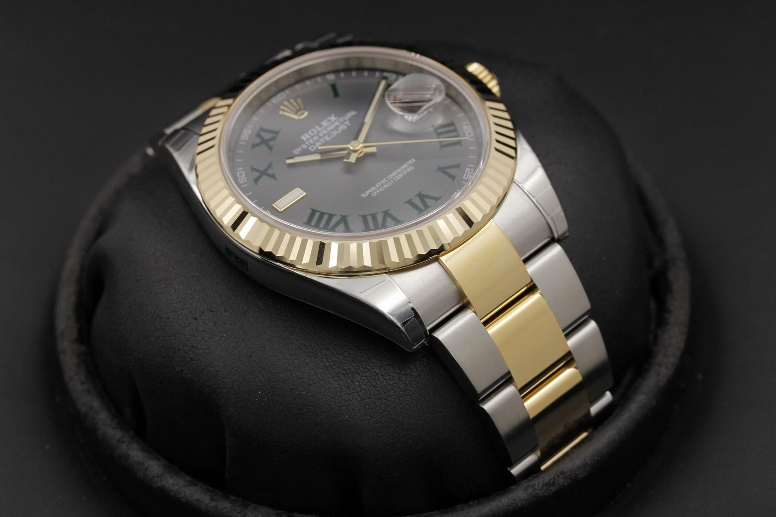 Watch Image 6