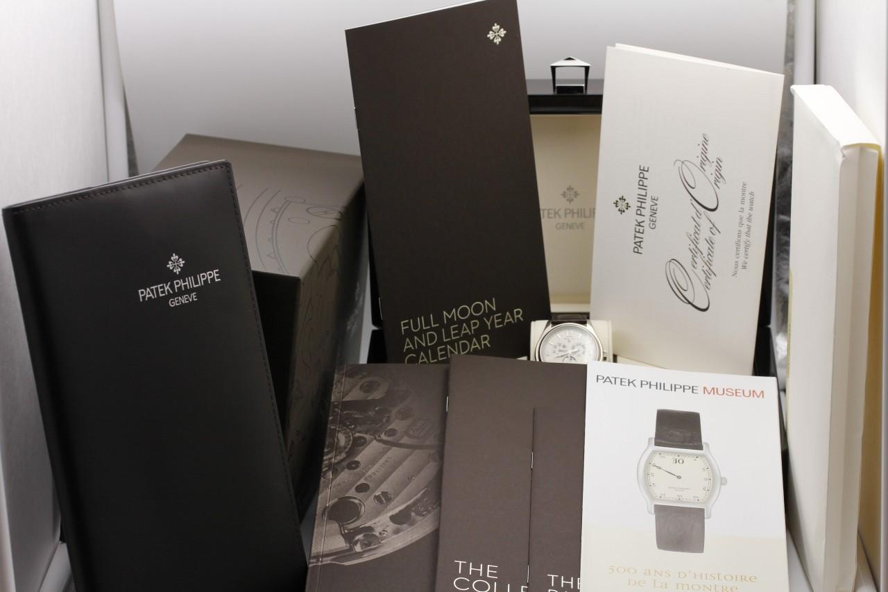 Watch Image 12