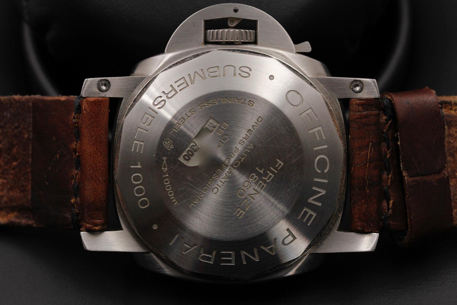 Watch Image 10