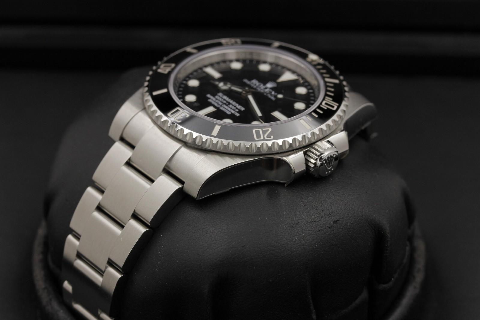 Rolex Submariner, 24324S, 114060