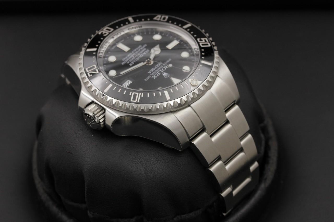 Watch Image 4