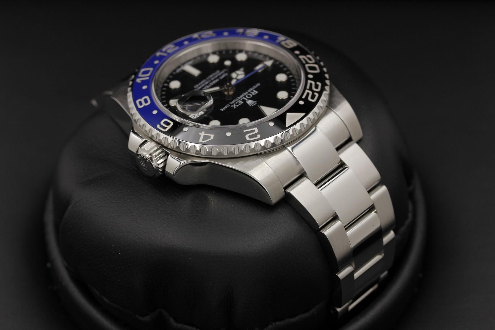 Watch Image 4