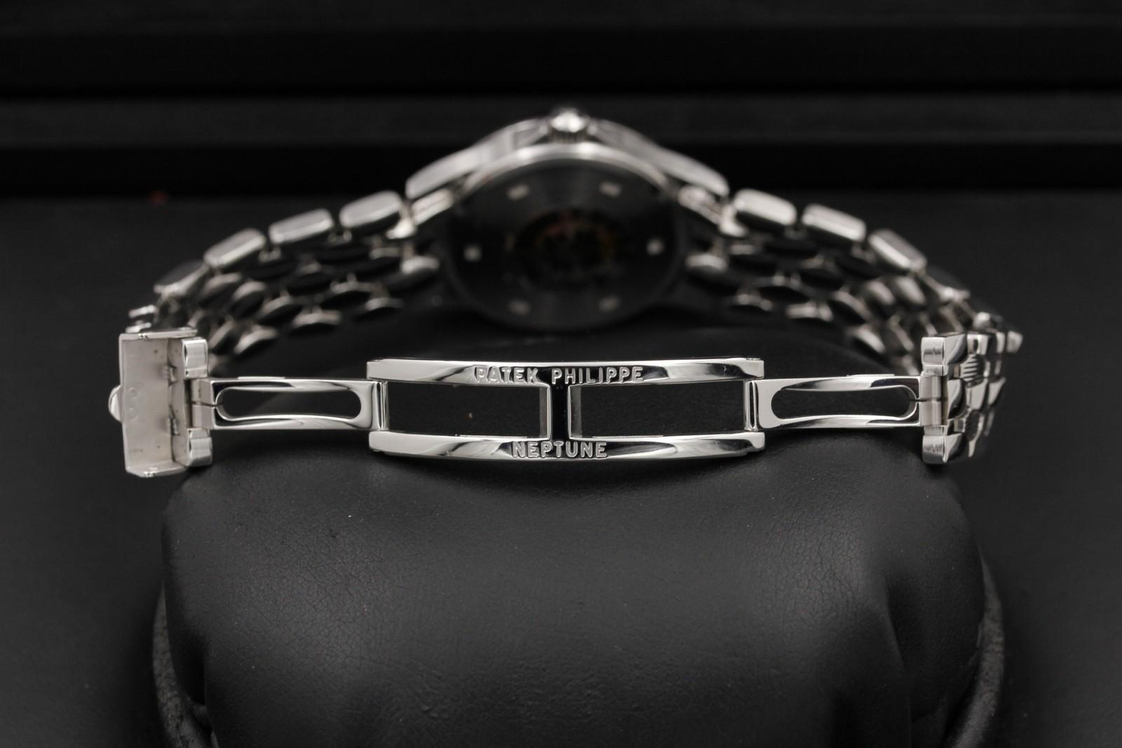 Watch Image 9