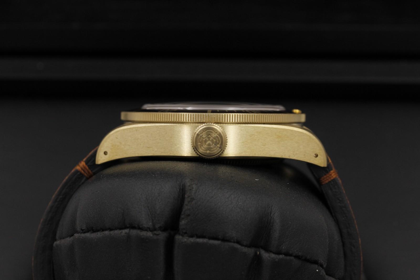 Watch Image 3