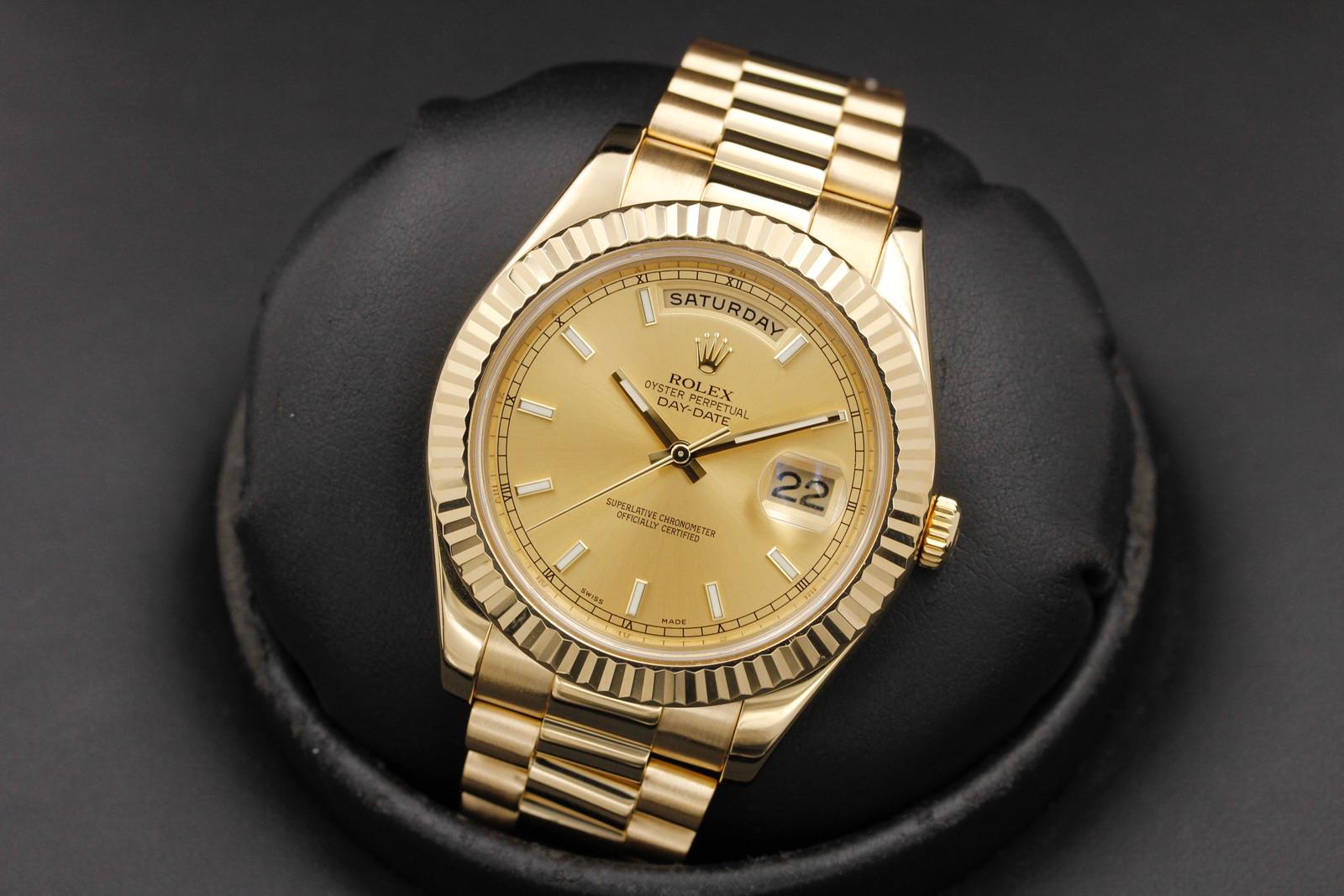 Watch Image 8