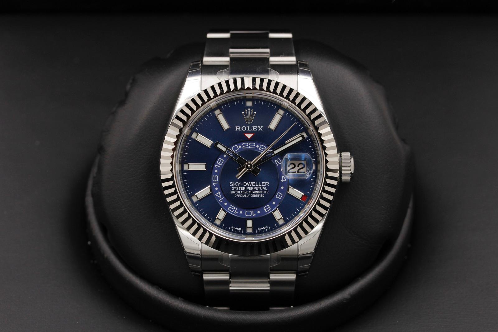 Watch Image 1