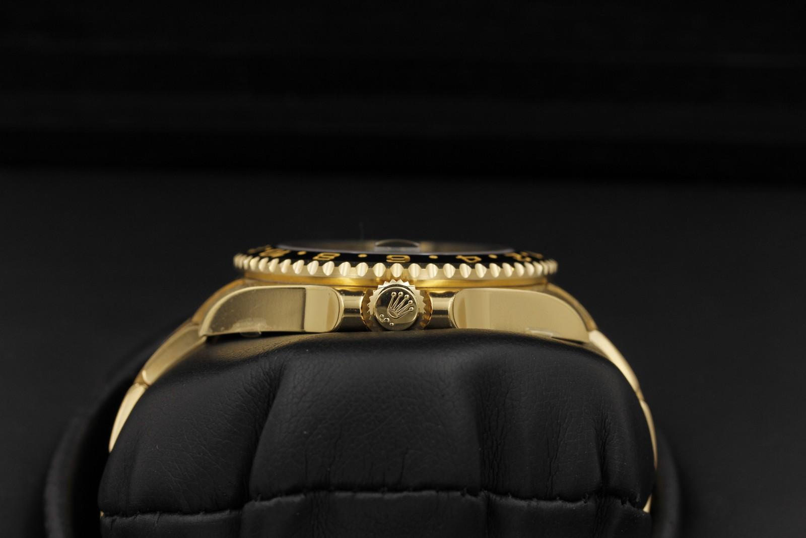 Watch Image 3