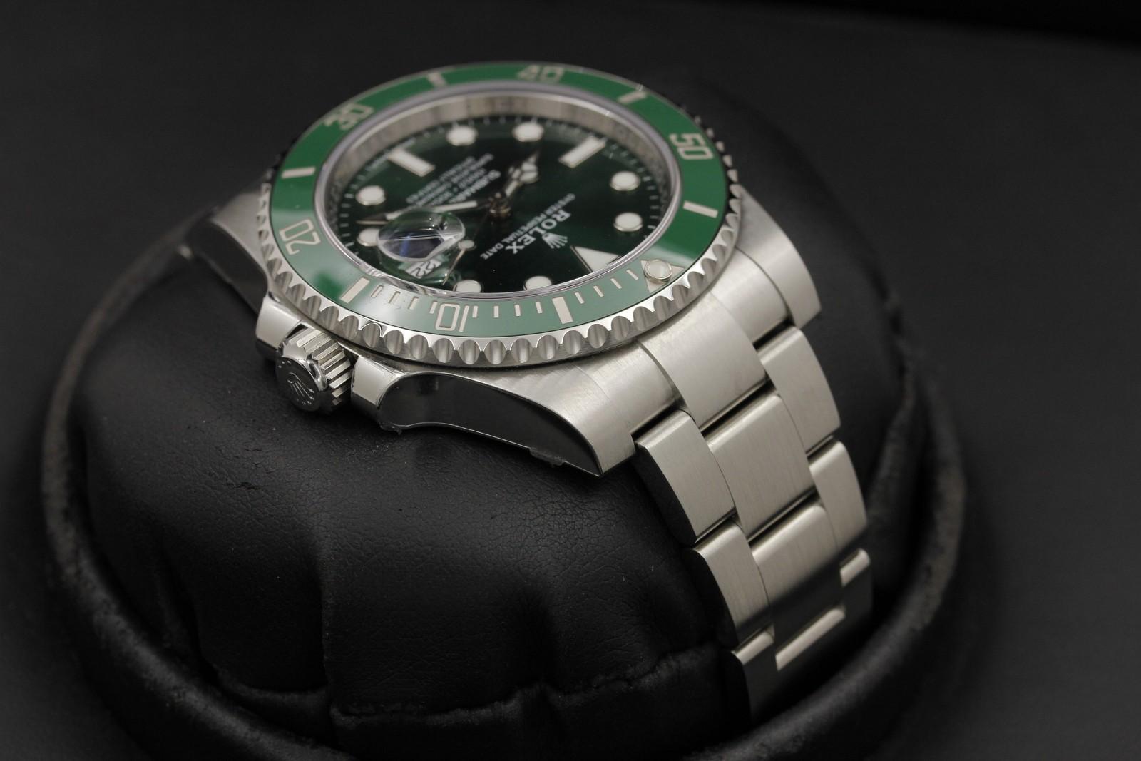 Watch Image 4