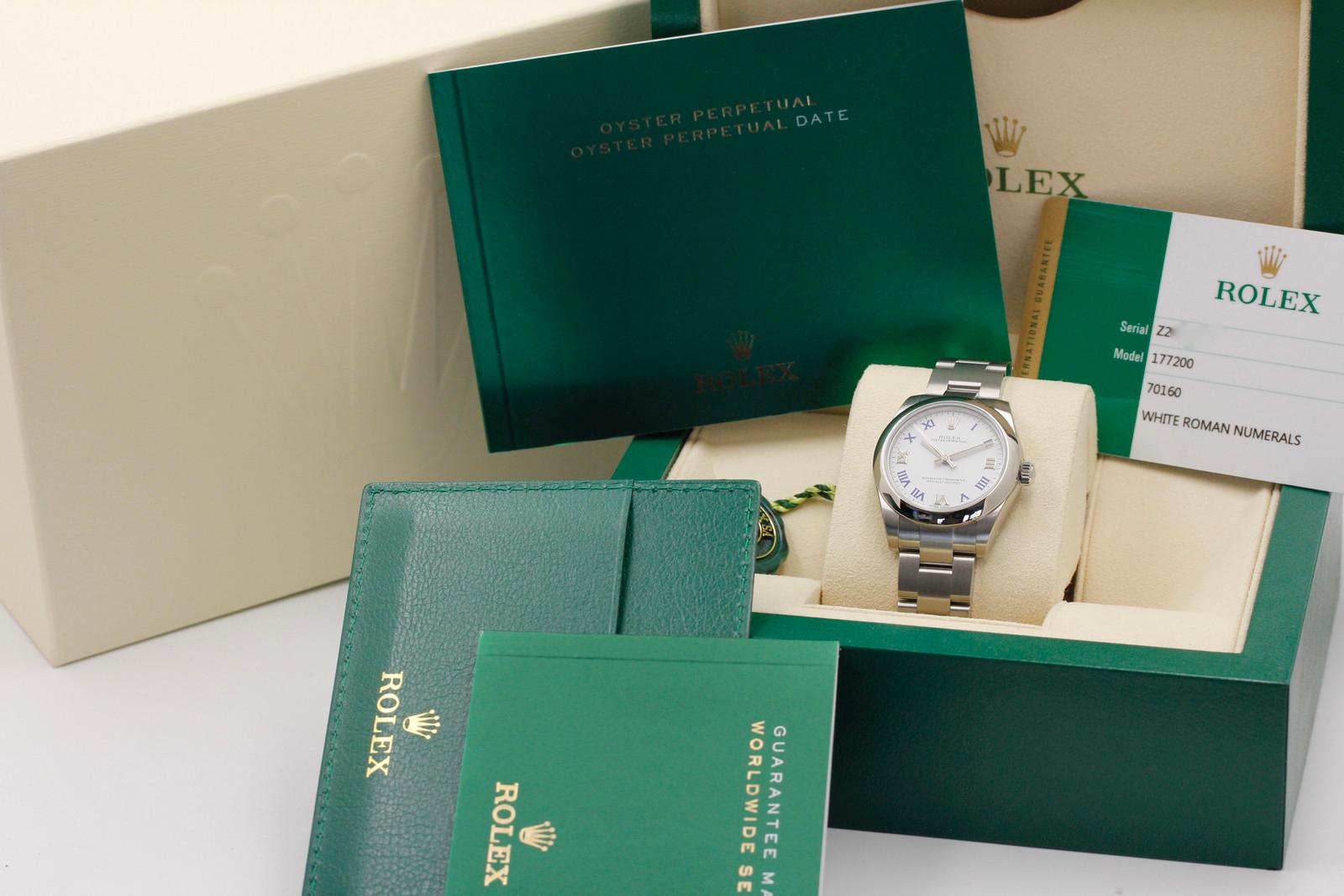 Watch Image 11