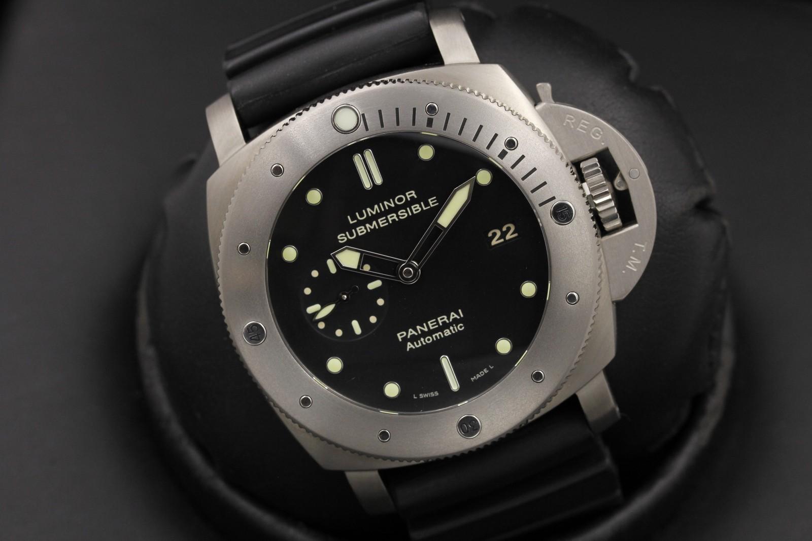 Watch Image 9