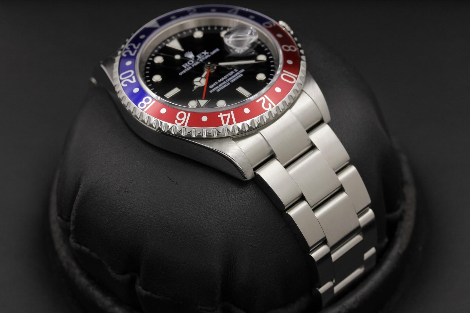 Watch Image 6