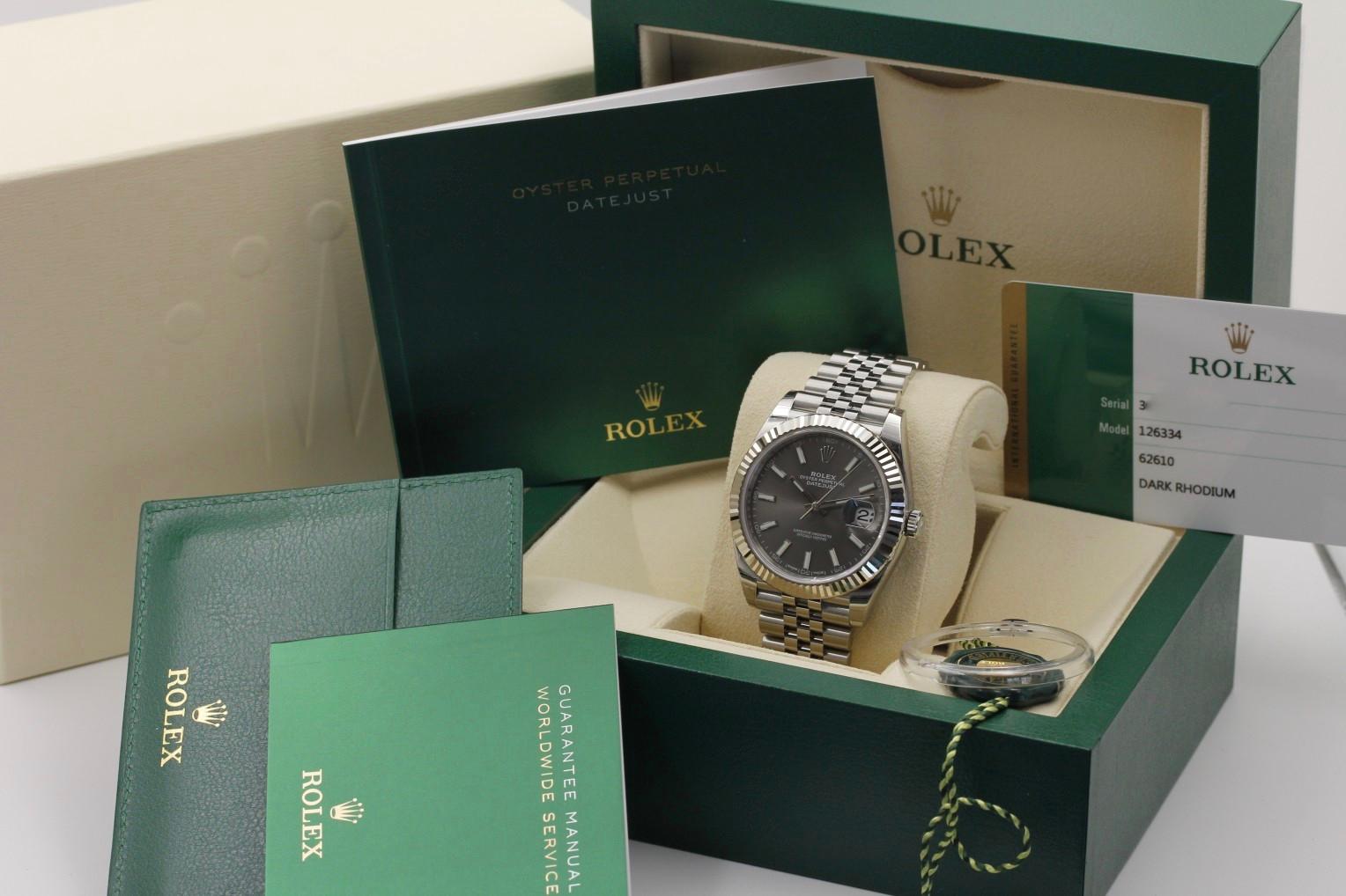 Watch Image 11