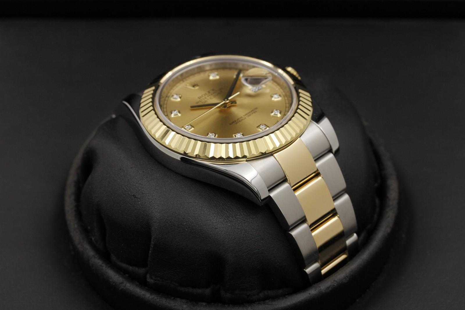 Watch Image 6