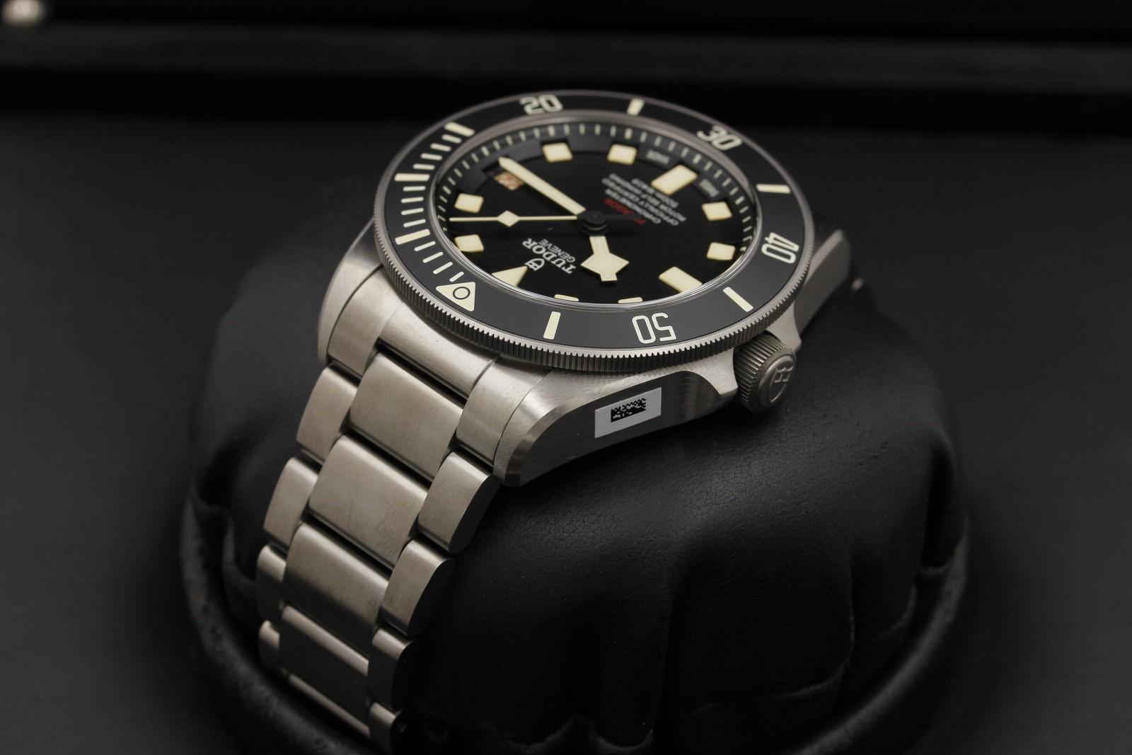 Watch Image 5