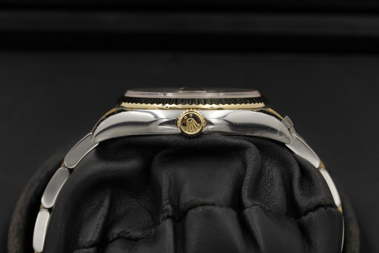Watch Image 3
