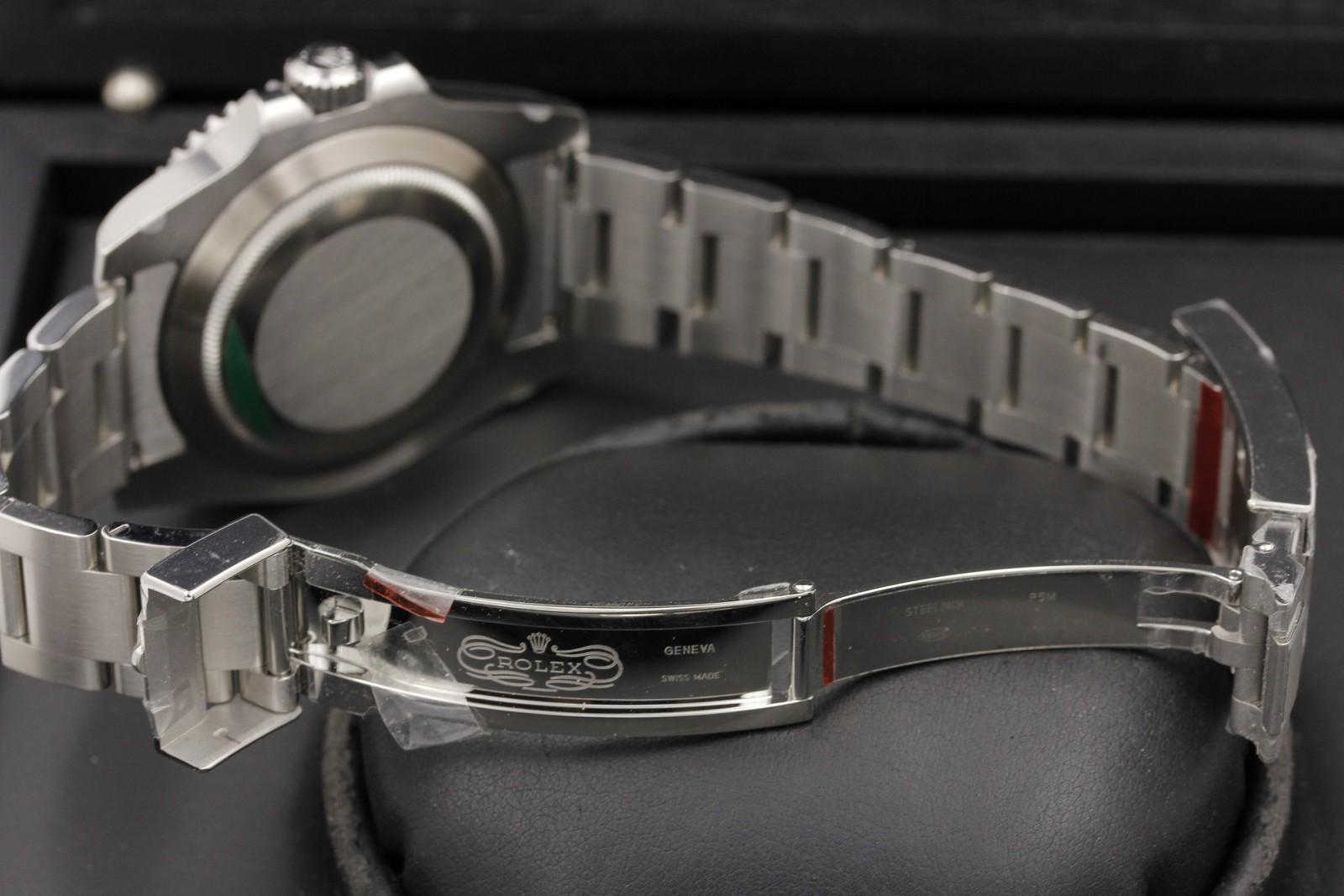 Watch Image 10