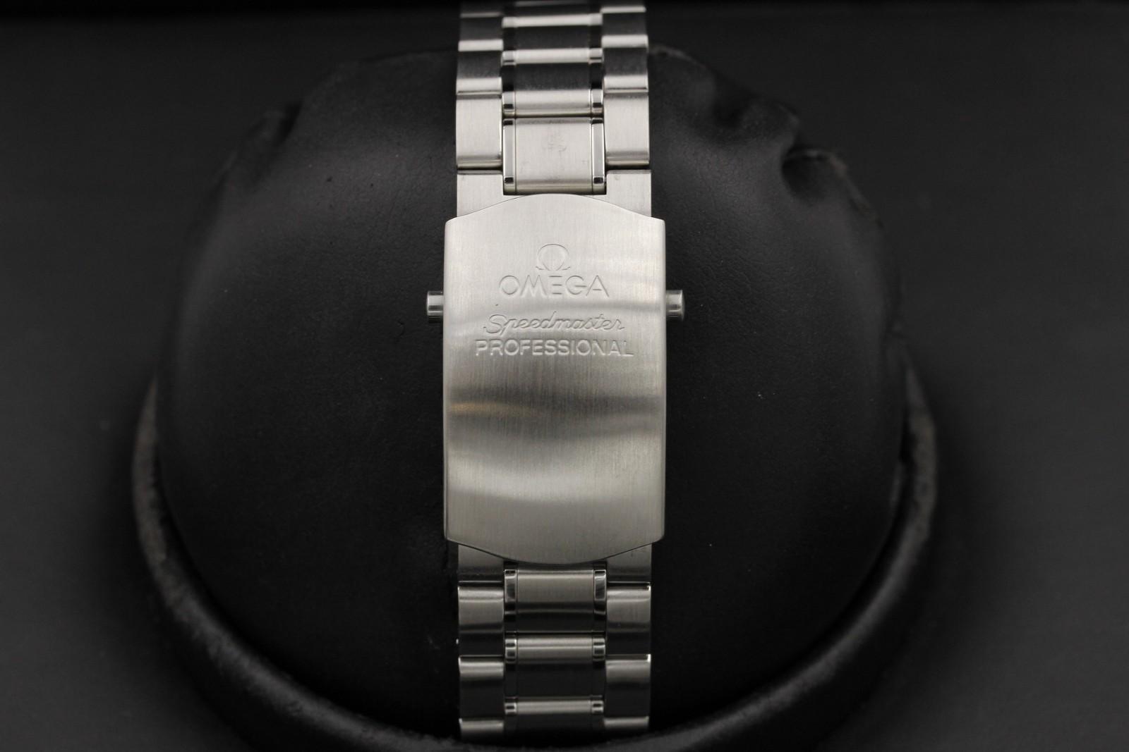 Watch Image 7