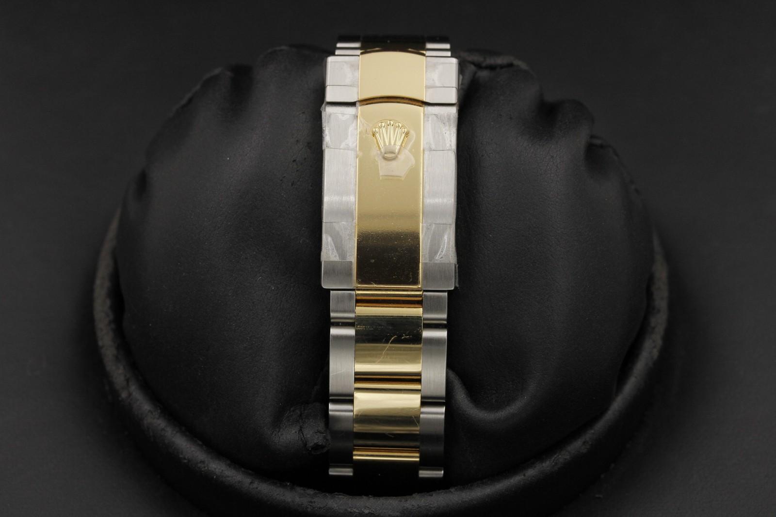 Watch Image 7