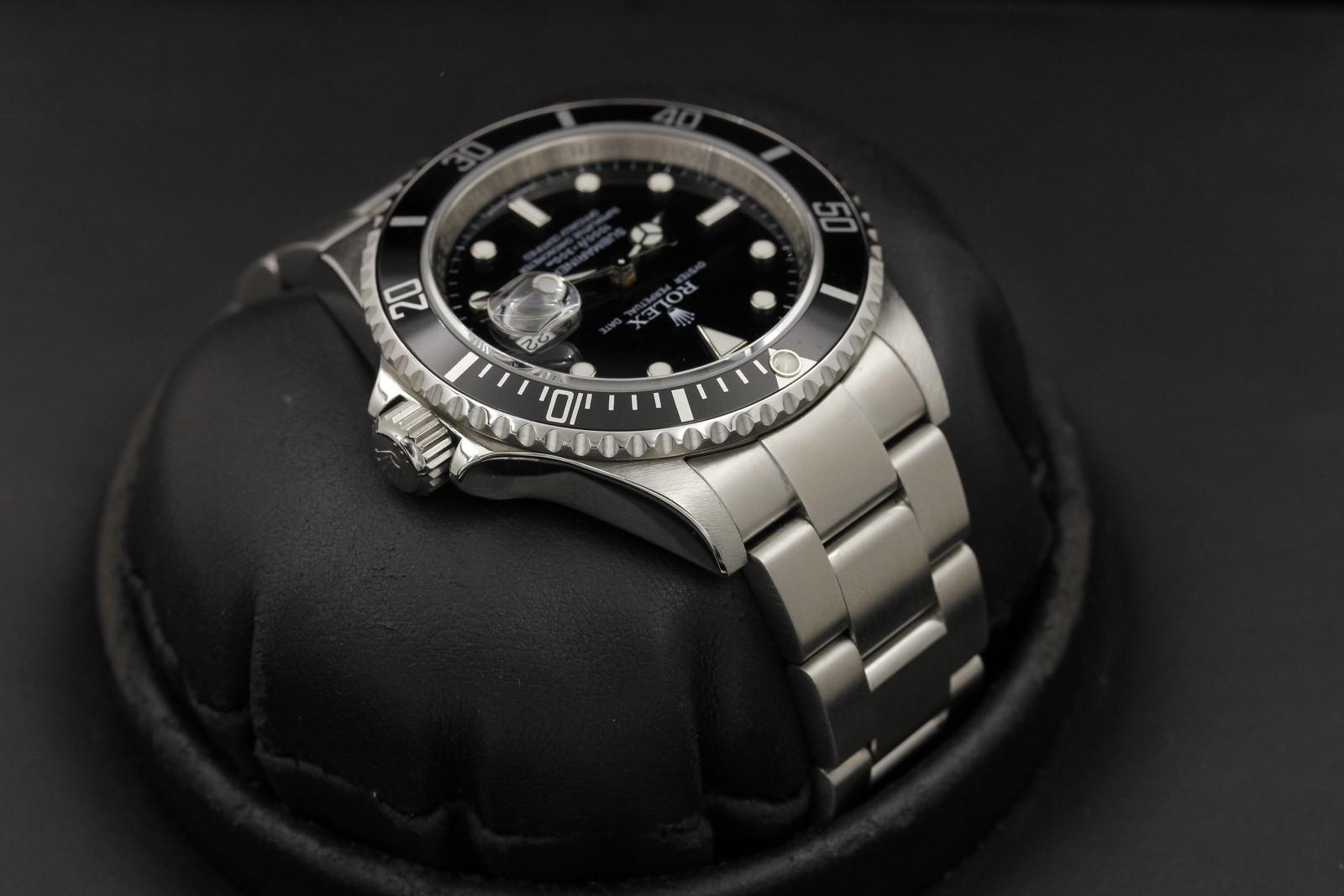 Watch Image 4