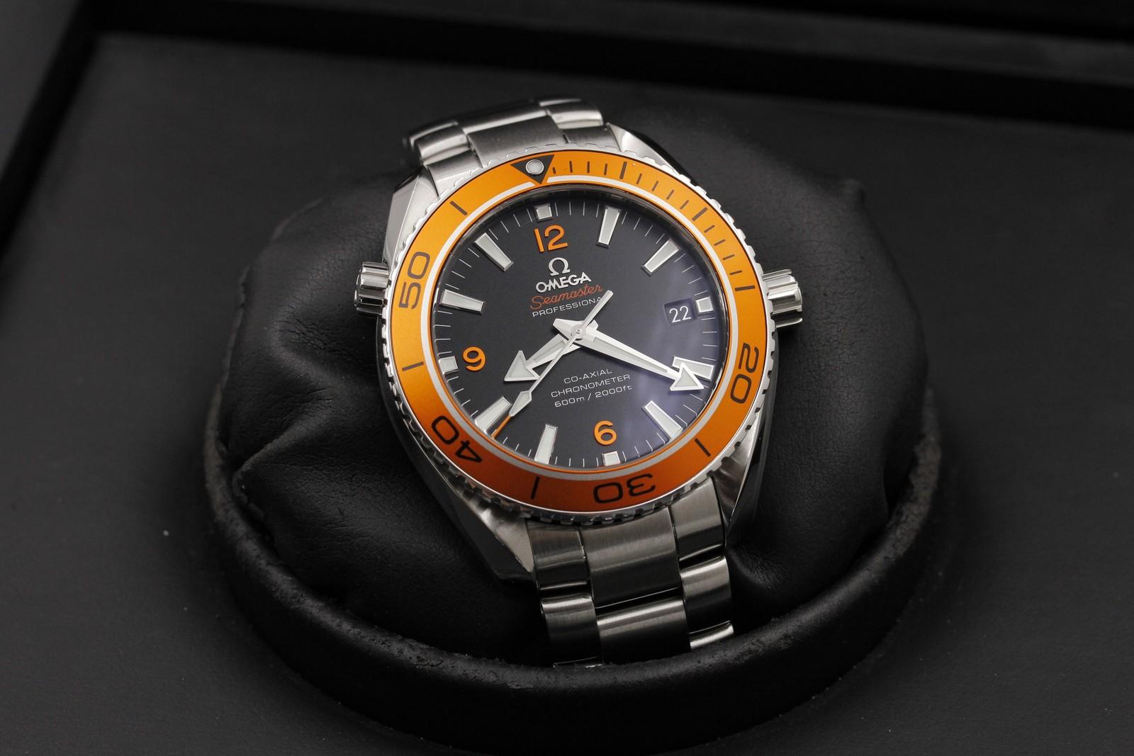 Watch Image 11