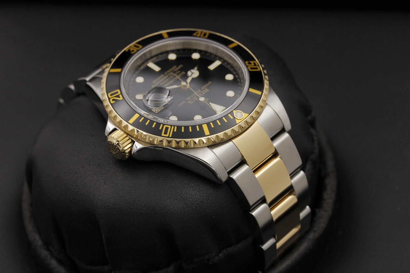 Watch Image 4