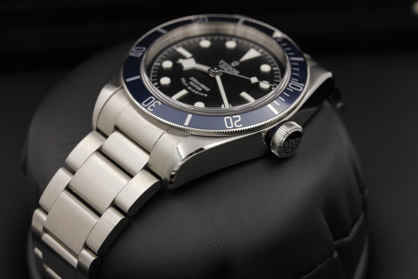 Watch Image 2