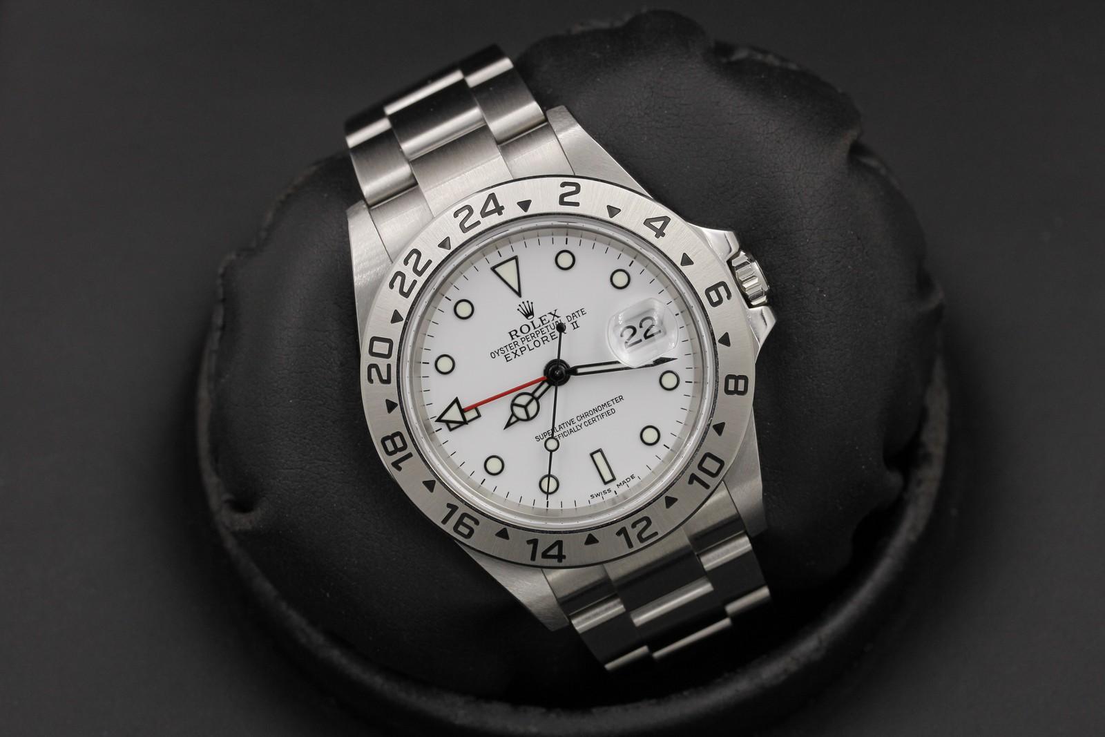 Watch Image 9
