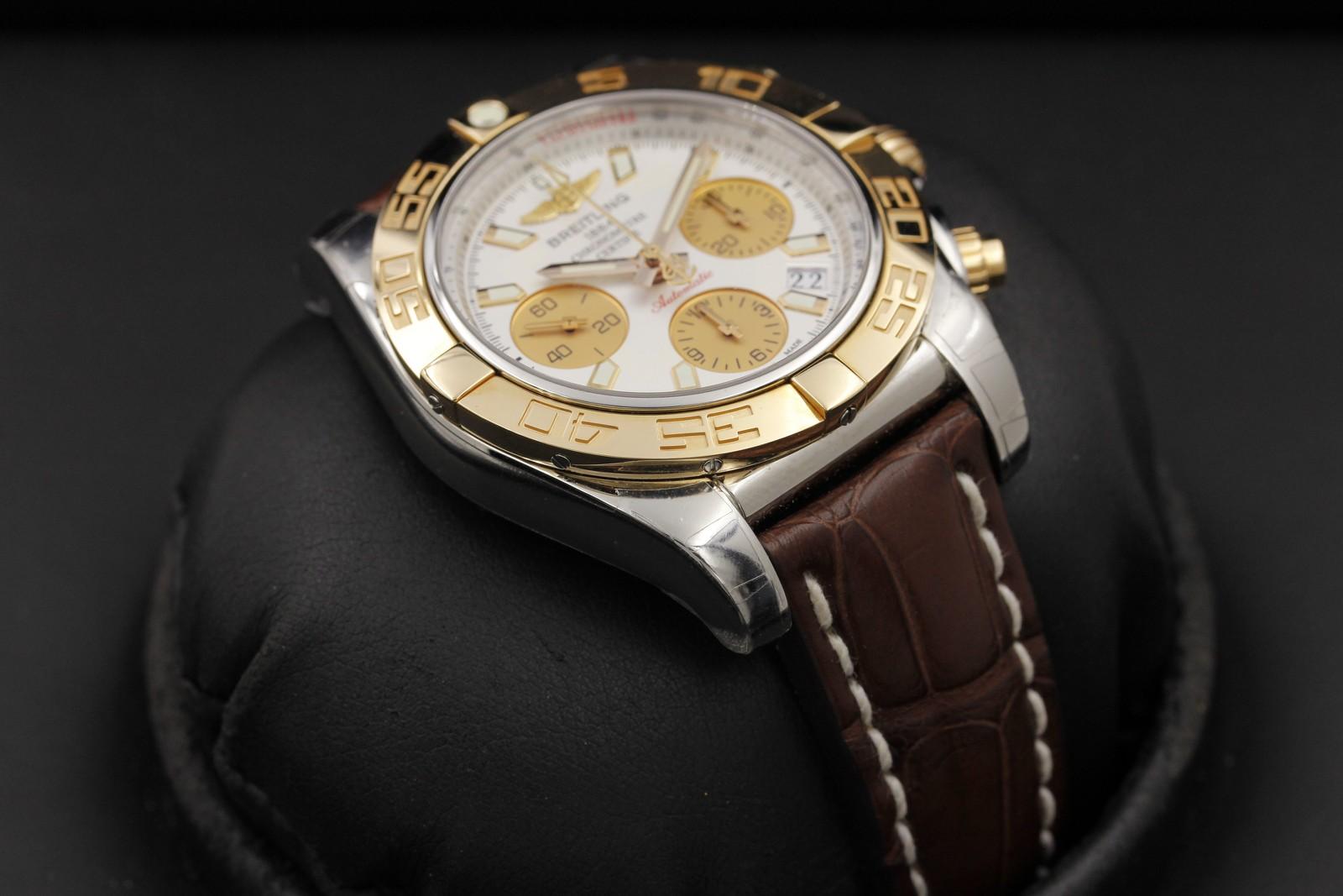 Watch Image 6