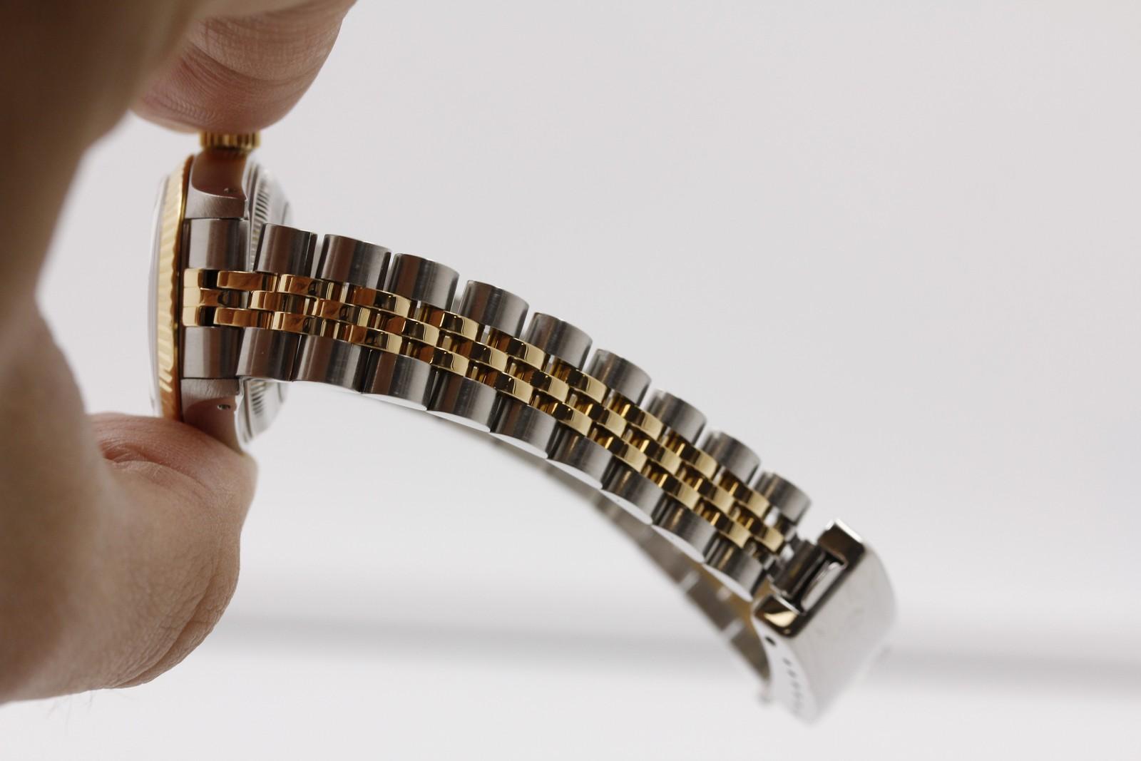 Watch Image 10