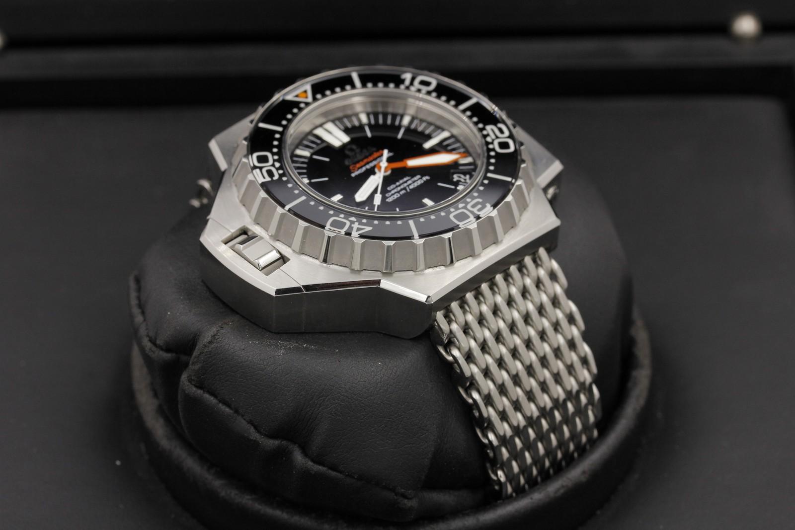 Watch Image 7