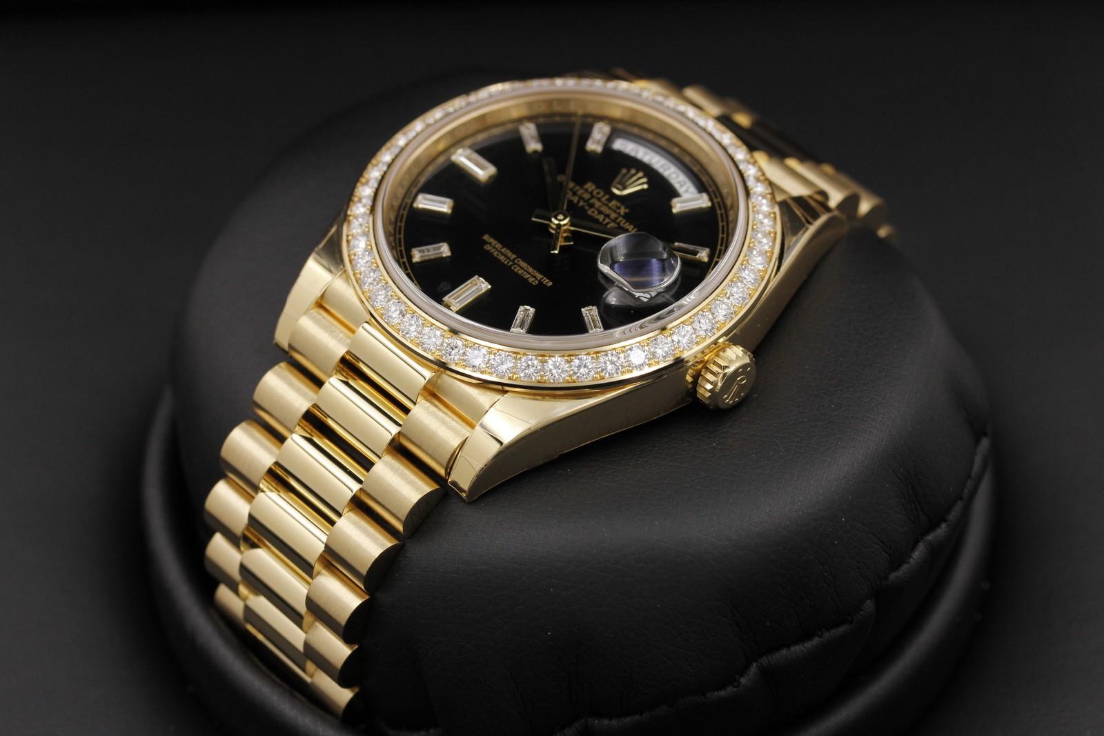 Watch Image 2