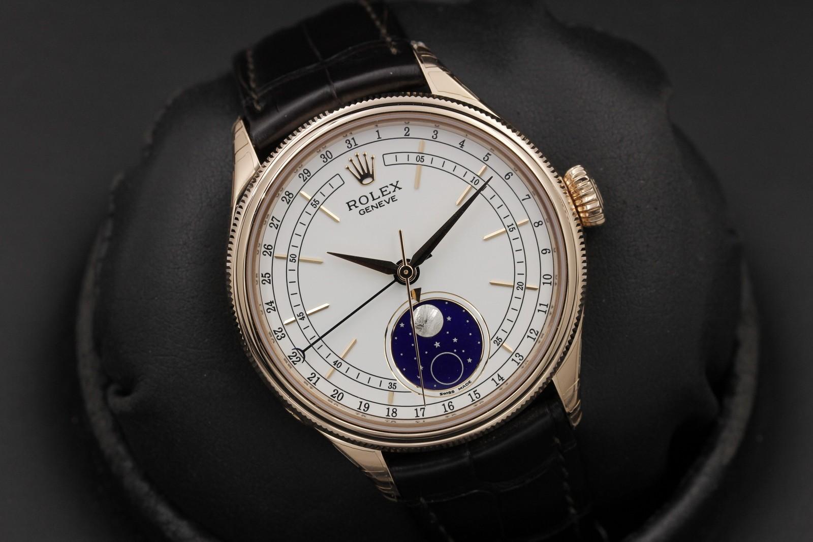 Watch Image 7