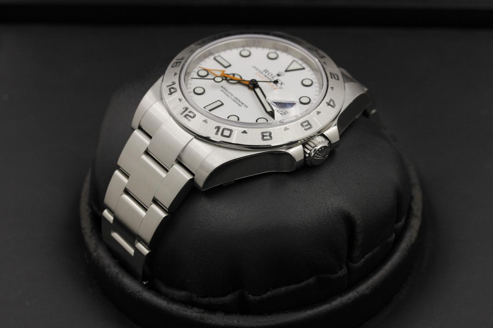 Watch Image 2