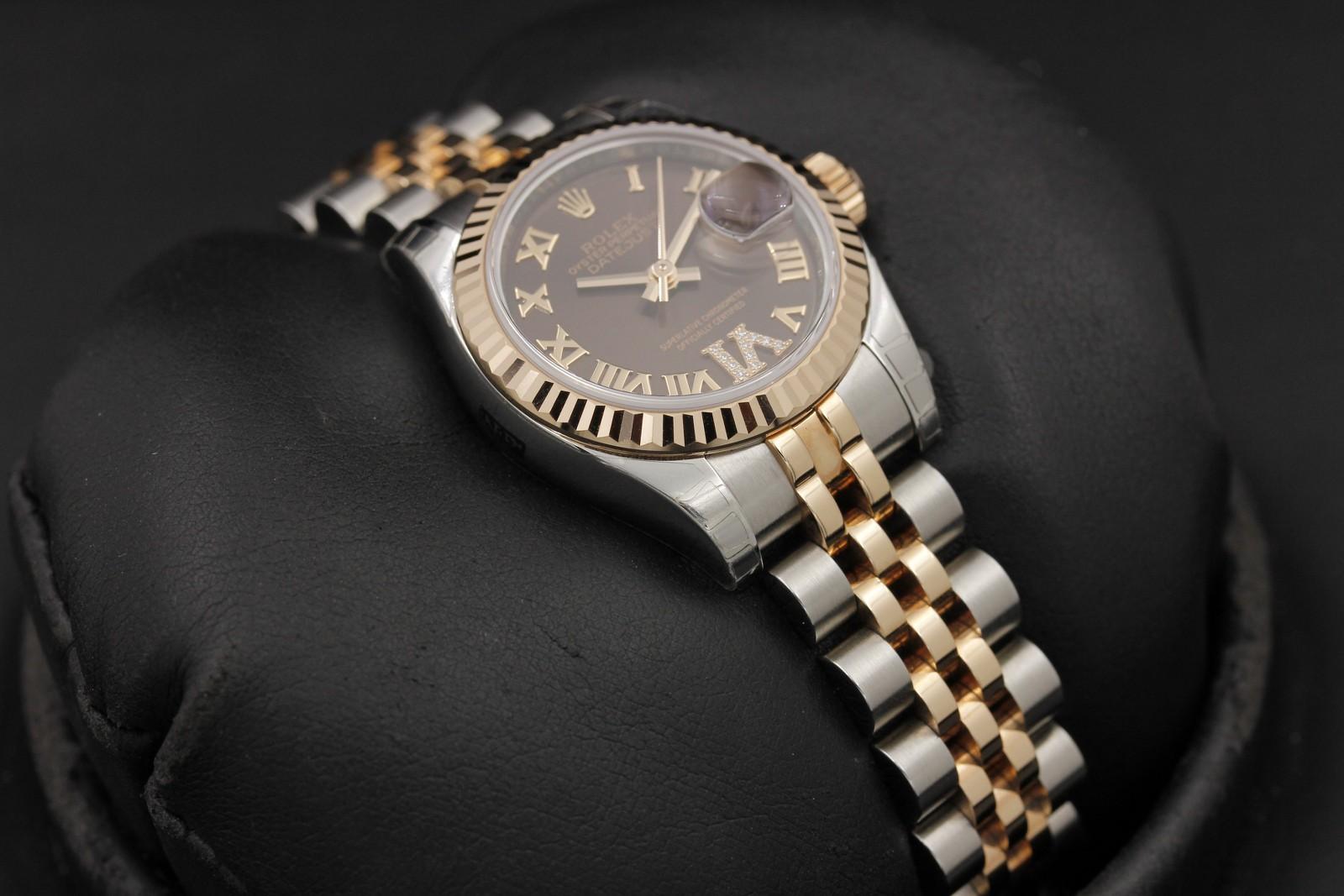 Watch Image 6