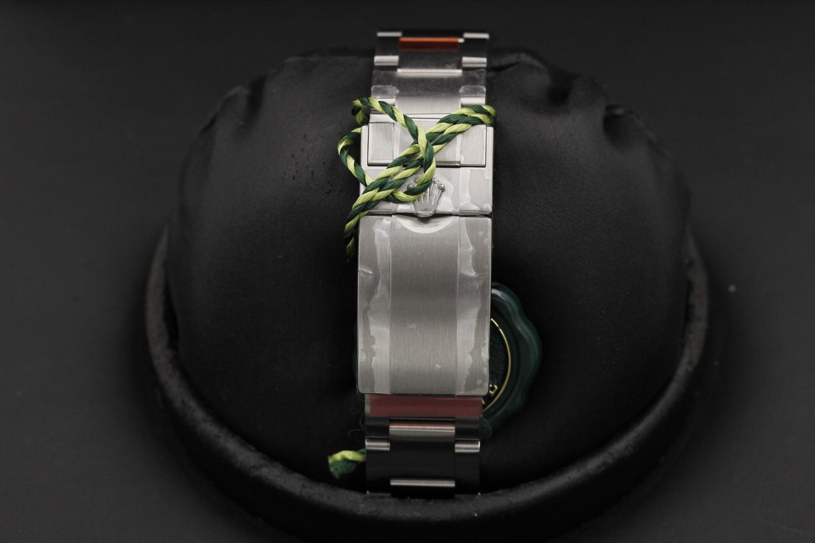Watch Image 7