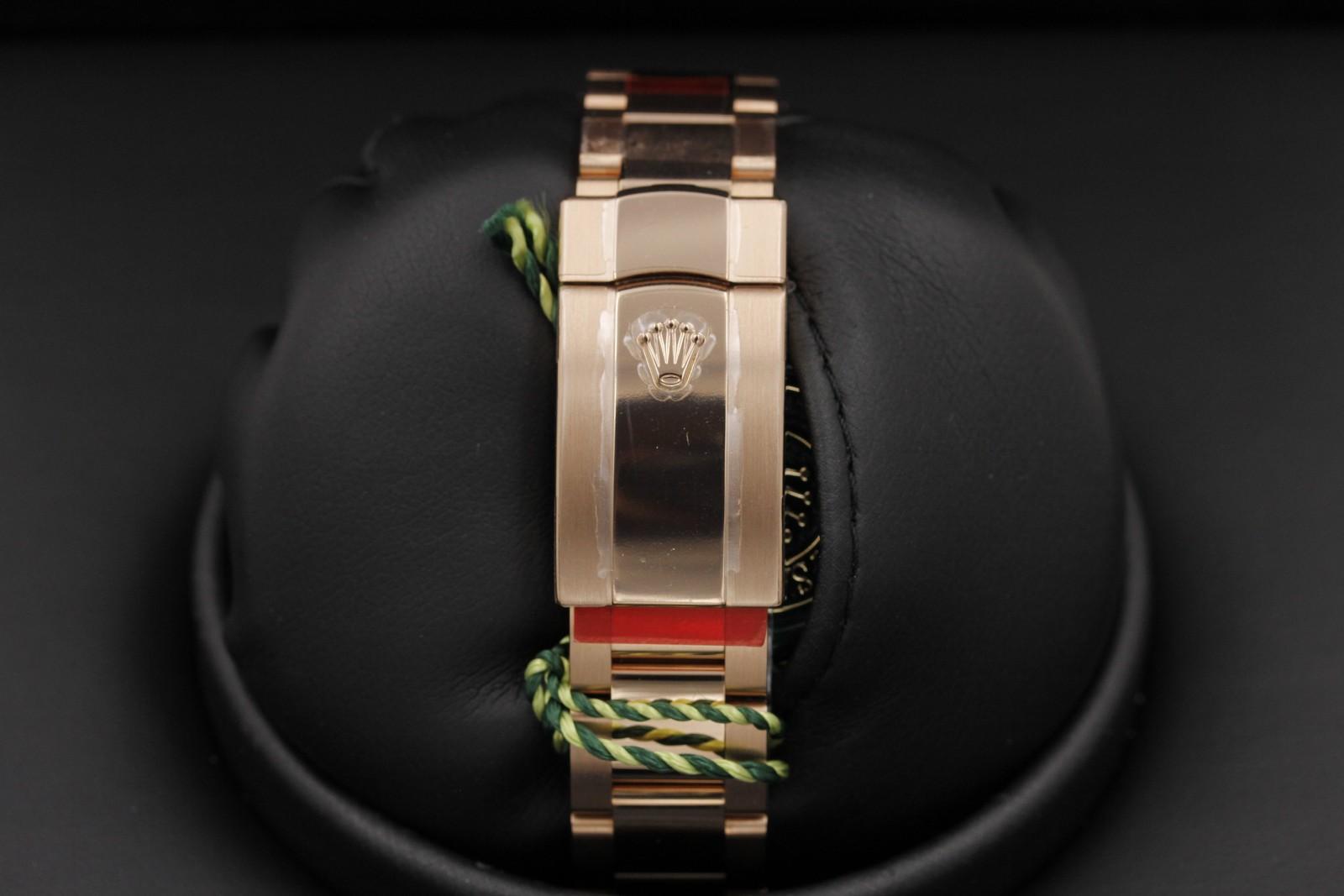 Watch Image 7