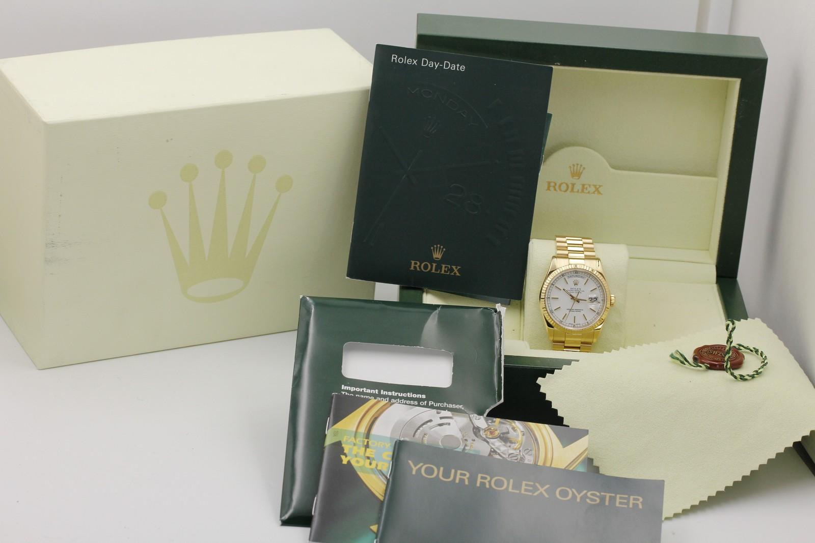 Watch Image 13