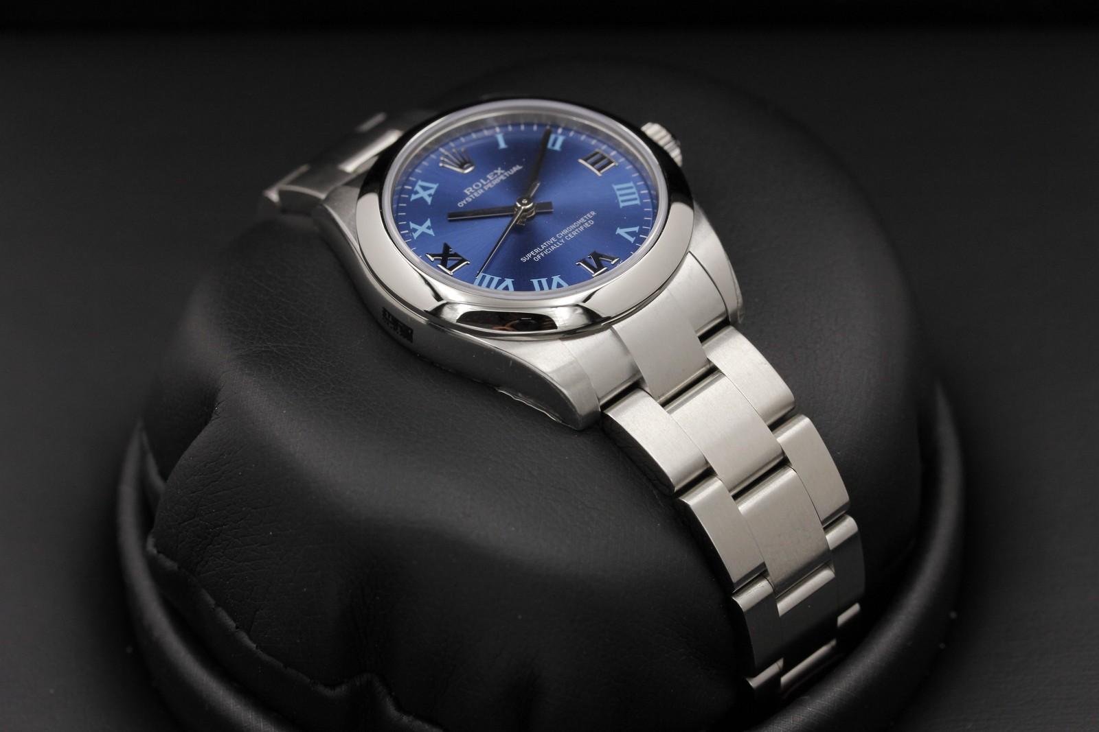 Watch Image 6