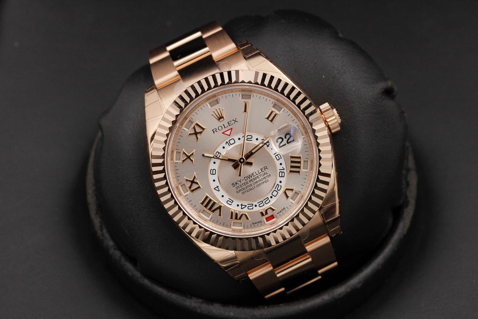 Watch Image 9