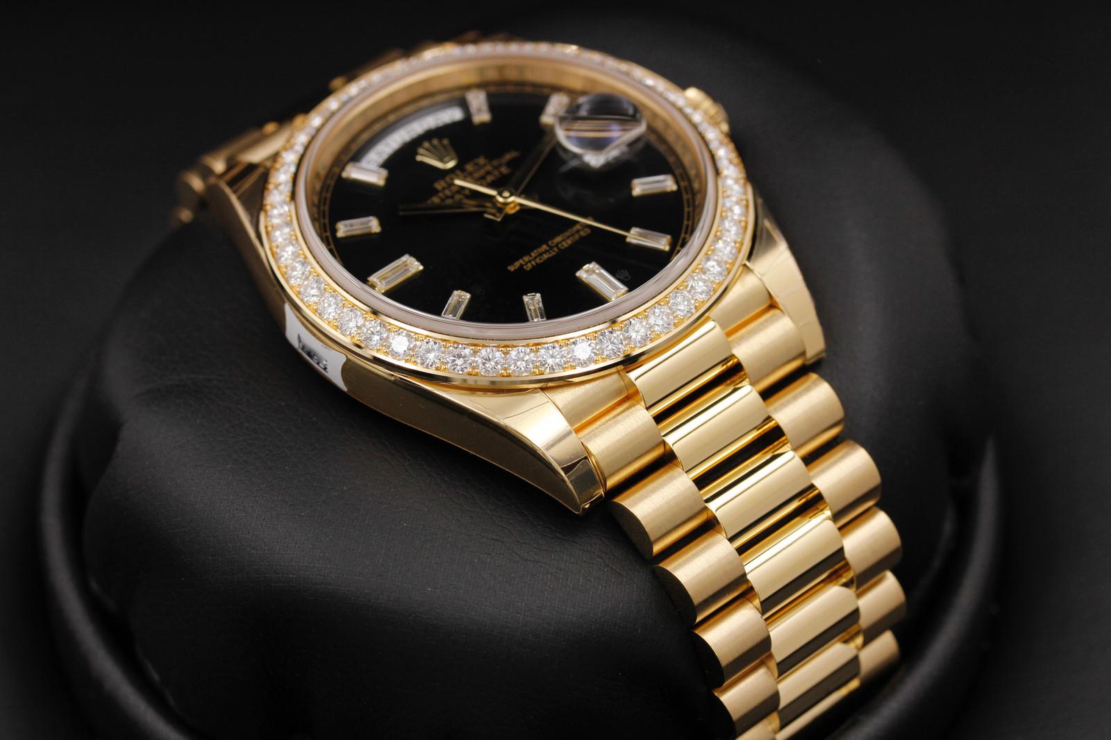 Watch Image 6