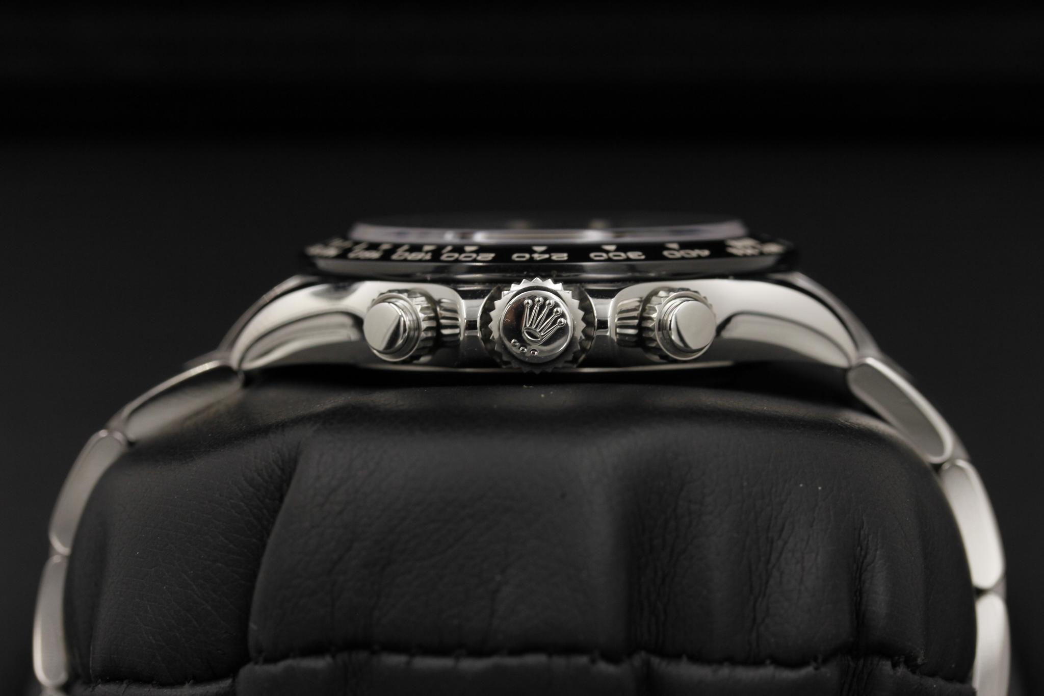 Watch Image 3