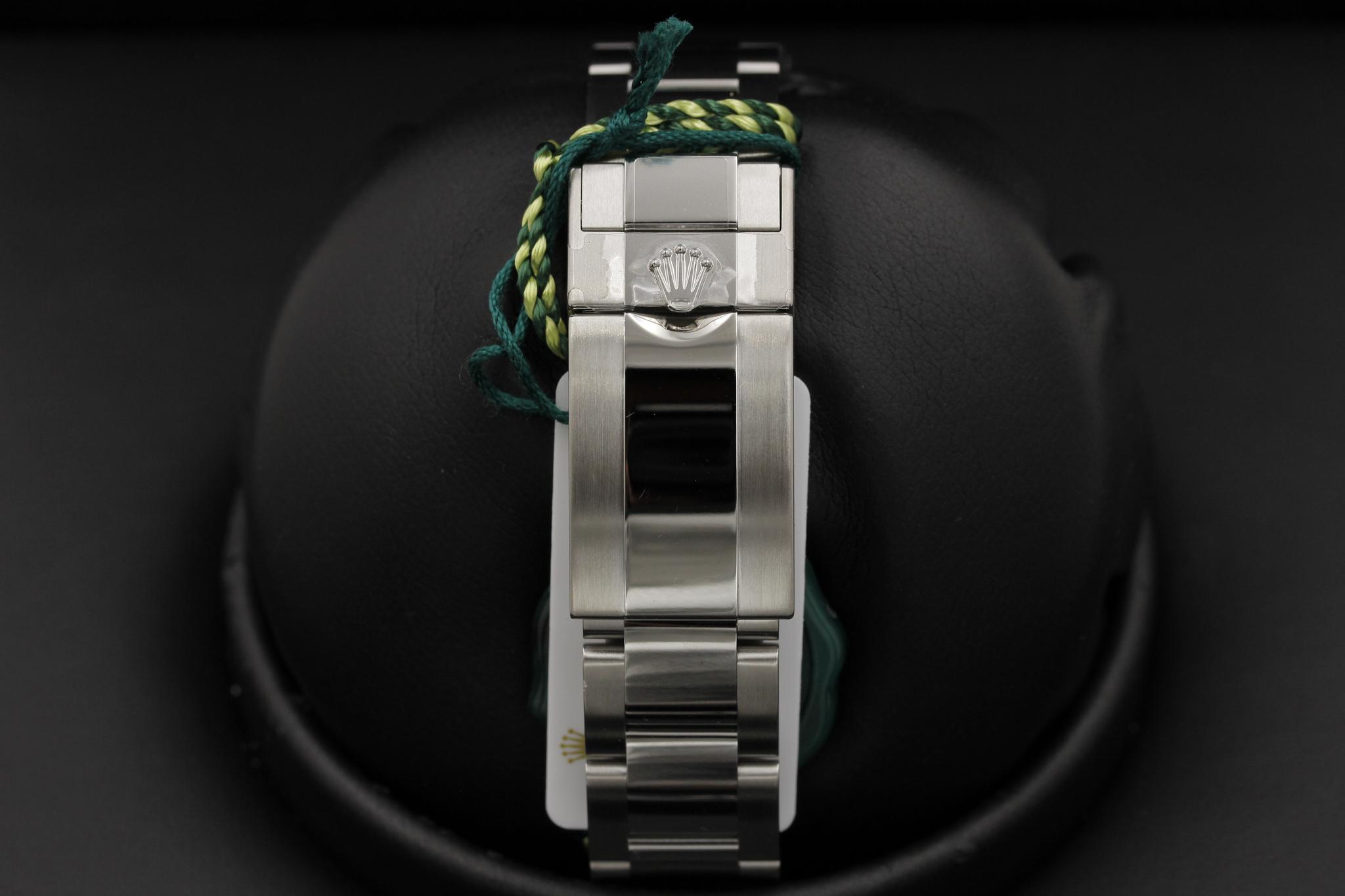 Watch Image 7